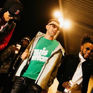 Scendo in Zona (Explicit)