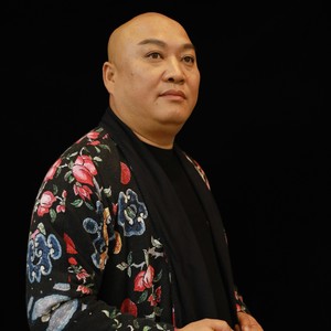 妹妹回回头 (伴奏)