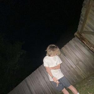 & Red (feat. Mont) (Explicit)