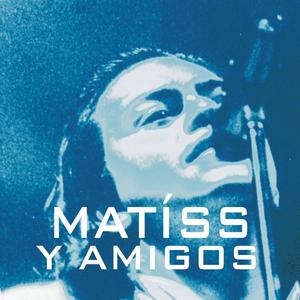 De papel periódico.