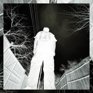 LET ME FLOAT (feat. BrokennCloud$) (Explicit)