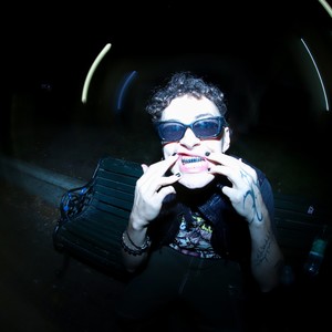 Nena llora (Explicit)