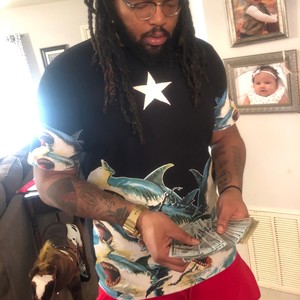 Pints In Da Freezer (feat. Marl3ywrld Marko) (Explicit)