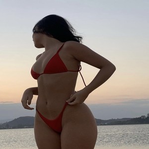 Ela da uma Tragada no Beck (Explicit)