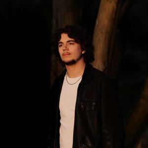 Rich (feat. LeN! & Gwen) (Explicit)