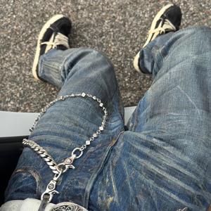 um w booly (Explicit)