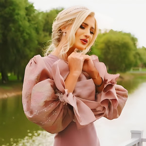 M-Am Întors Acasă La Părinți