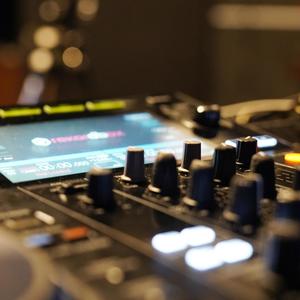 DJ MESIN WAKTU (B7 CG Remix)