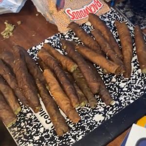 hit the road (feat. LuhCoby) (Explicit)