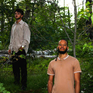 Slippy (feat. Bingz & S.N.K.) (Explicit)