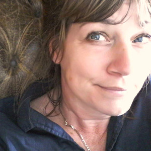 Kissing in Wetherspoons (The Smash Hit Song of the Summer)