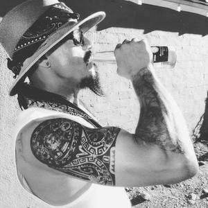 SOUTHSIDE TALES (feat. Dimi D) (Explicit)