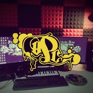 Octavo Pecado Crew - Lo Nuestro (feat. Sektor Klandestino & Shon WC) (Explicit)