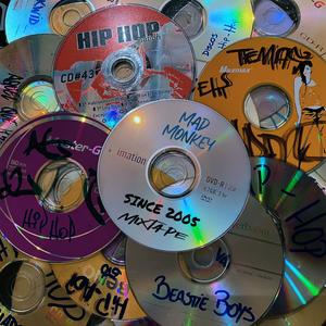 MAKE ME DOWN (feat. NayaSoul) (Explicit)