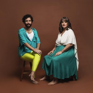 Feito Ladeira (feat. Alessandra Leão)