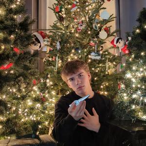 Santa Tell Me-Ezra Drew Miller