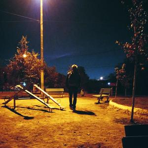 Si no hablas (feat. Benjv Sixteenn)