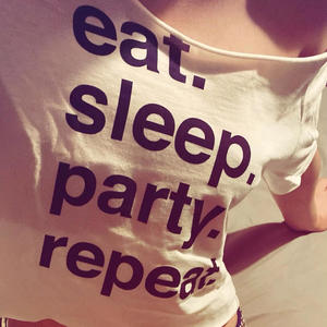 Song 4 Tha Hoes (feat. 4oreverxo & Luv Tention) (Explicit)