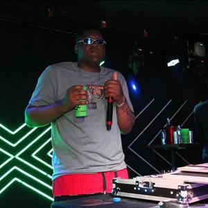 DJ GLEIBÃO SF - O NOVINHA SAFADINHA x EI EI MOTOTAXIS (Explicit)