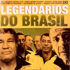 Legendários do Brazil (Legendary brazilian music performed by brazilian soccer legends)