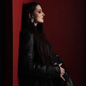 За теми лицами