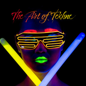 The Art of Tekhne (When Techno Meets House)