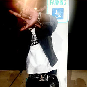 g33kstrs (feat. trapstxr) (Explicit)