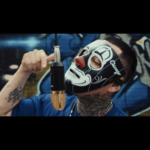 Chasing Dreams (feat. Britty Momo) (Explicit)