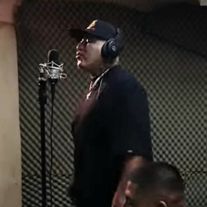 Haciendo un Desmadre (Explicit)