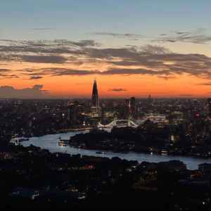 耳朵加油站 - RACE NIGHT (梨花摇DJ版)