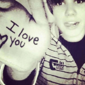 addicted (feat. vihruz) (Explicit)