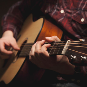 请让我照顾你伴奏 (伴奏)