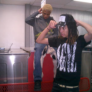 Kallin (feat. Luvkai) (Explicit)