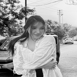 In Timeless Moments two