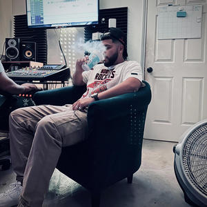 3.5 1DeepThaHype (feat. The Kidd) (Explicit)