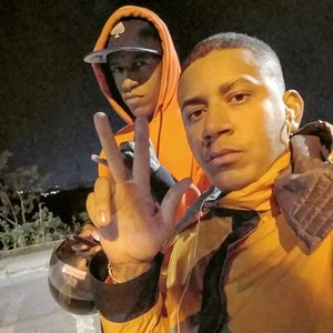 Senta Com Toda Pressão no Piru de Criminoso (Explicit)