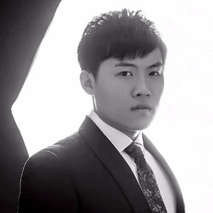 白色纱裙 (伴奏)