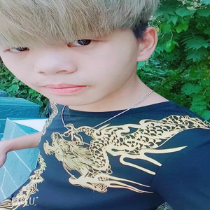 世间唯我笑君主