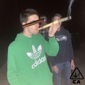 greenout (feat. Papa Penjamin) (Explicit)
