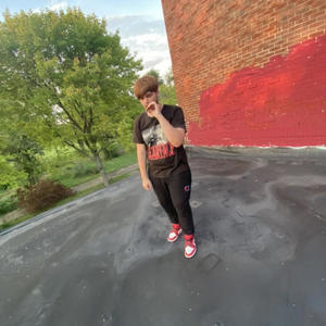 Glock (feat. S.S Steven)