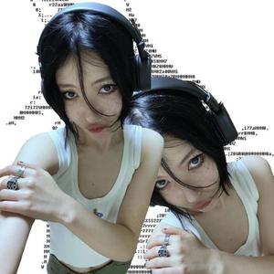designer shoes (Explicit)