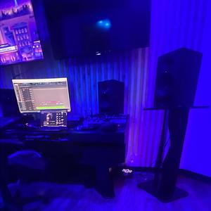 weakassdiss (feat. Fes, Luh Randy, Tae4astlife & Luh ghaxi) (Explicit)