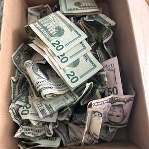 Phones Dumpin (feat. C4 & ToryBuckzz) (Explicit)