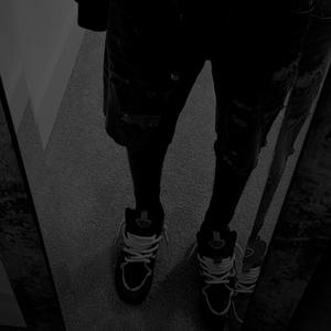 hunnids! (feat. kayfrmarz) (Explicit)