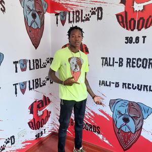 Snitch (feat. La Capitan) (Explicit)