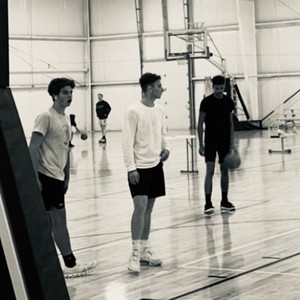 Scared hearts (feat. tZan) (Explicit)