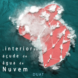 Nuvem de Água de Açude No Interior