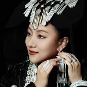 彝家儿女心向党 俄木阿索