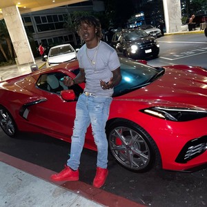 Everybody (feat. Radamez & Azayy2x) (Explicit)