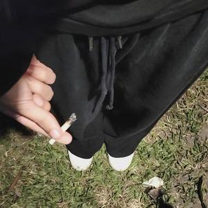 al trote (feat. enzocerobulto) (Explicit)